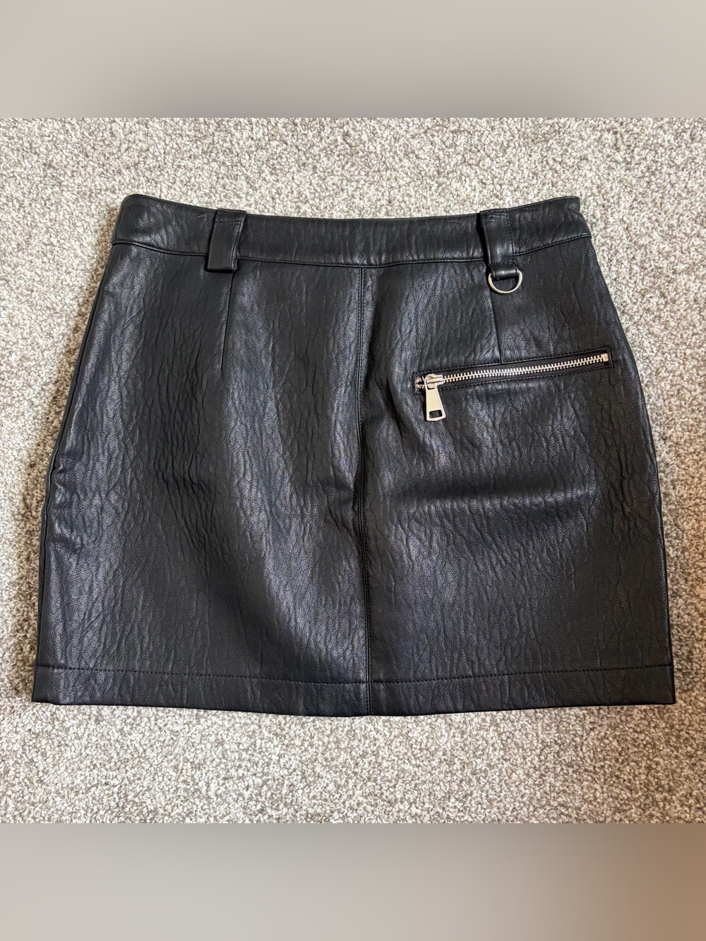 Black Faux Leather HOROSCOPEZ Mini Skirt Sz Small NWOT Chunky Zippers - Picture 5 of 6